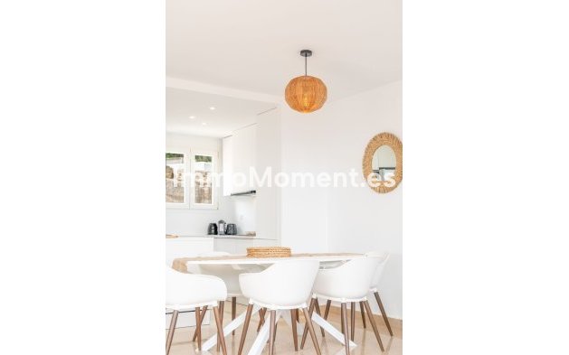 Resale - Apartment - Manilva