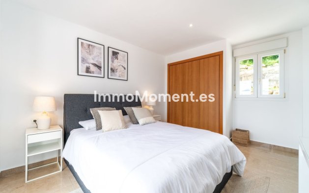 Resale - Apartment - Manilva