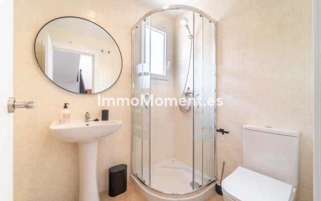 Resale - Apartment - Manilva