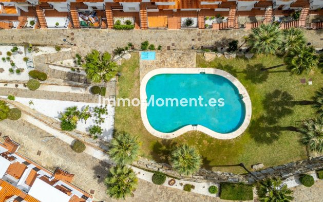 Resale - Apartment - Manilva