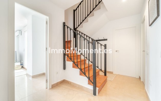 Resale - Apartment - Manilva