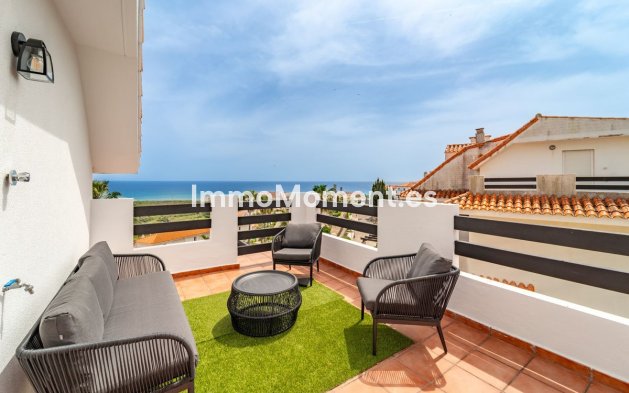 Resale - Apartment - Manilva