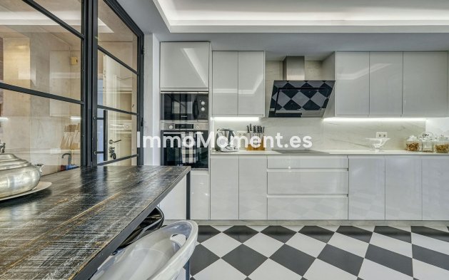 Wiederverkauf - Wohnung - Marbella - Guadalmina Baja