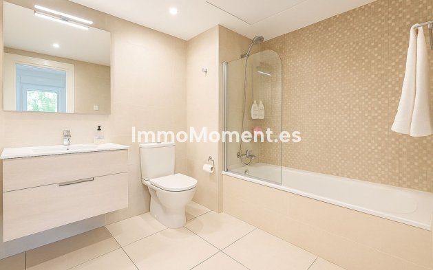 Revente - Appartement - Marbella - Nueva Andalucía