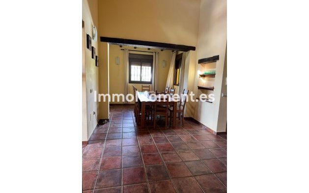 Wiederverkauf - Villa - Estepona  - Estepona Centro