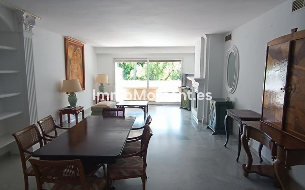 Wiederverkauf - Wohnung - Marbella - Guadalmina Baja