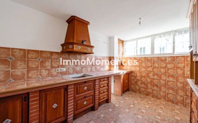 Revente - Maison mitoyenne - Estepona  - Estepona Centro