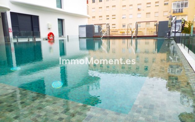 Revente - Appartement - Estepona  - Estepona Centro