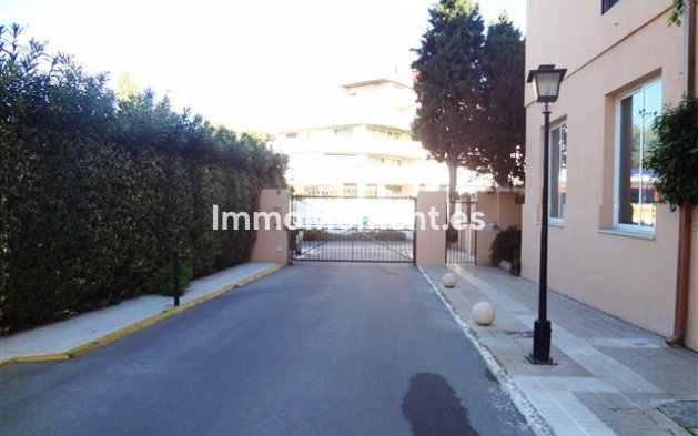Revente - Appartement - Marbella - Nueva Andalucía