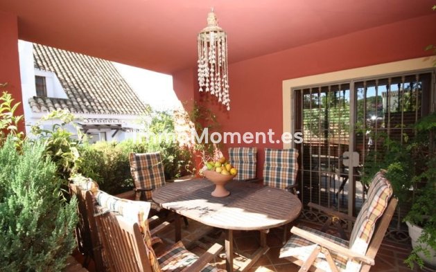 Revente - Villa - Marbella - Las Chapas