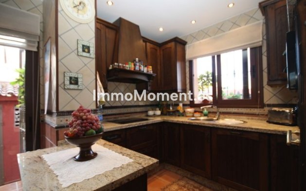 Revente - Villa - Marbella - Las Chapas