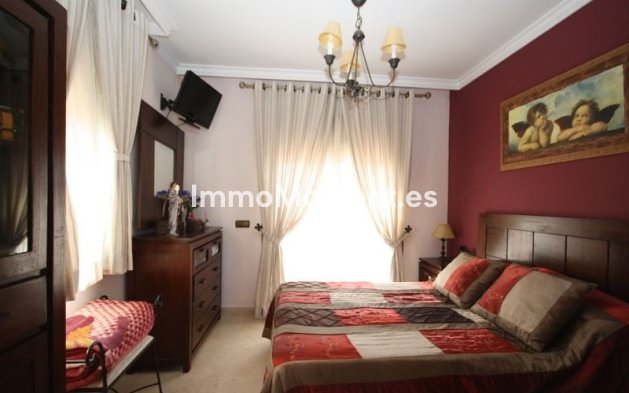 Revente - Villa - Marbella - Las Chapas