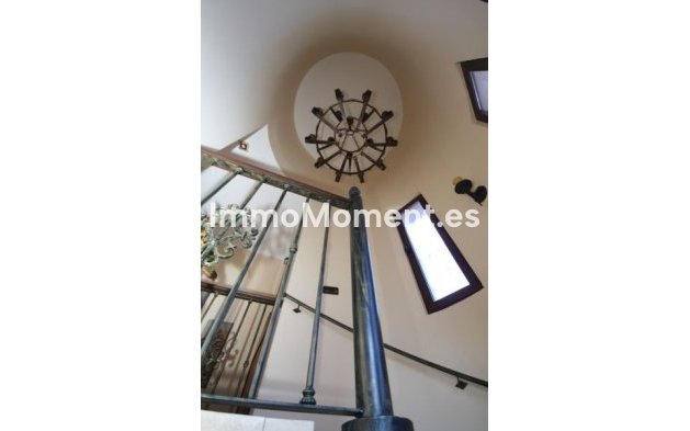 Revente - Villa - Marbella - Las Chapas