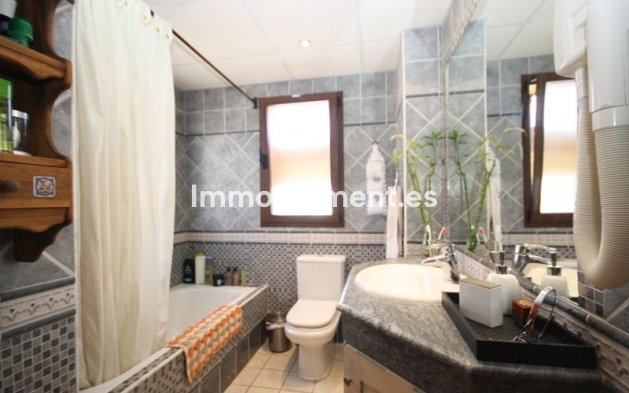 Revente - Villa - Marbella - Las Chapas