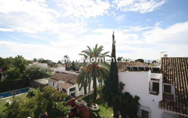 Revente - Villa - Marbella - Las Chapas