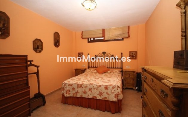 Revente - Villa - Marbella - Las Chapas