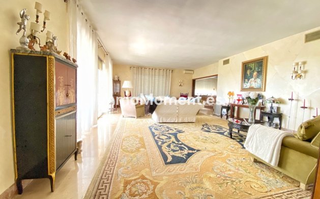 Resale - Villa - Marbella - Marbella Centro