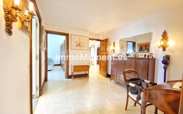 Resale - Villa - Marbella - Marbella Centro