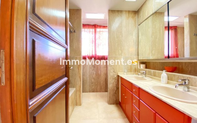 Resale - Villa - Marbella - Marbella Centro