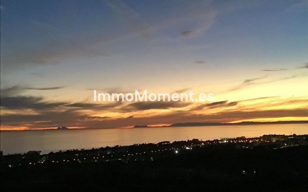 Wiederverkauf - Wohnung - Marbella - El Rosario