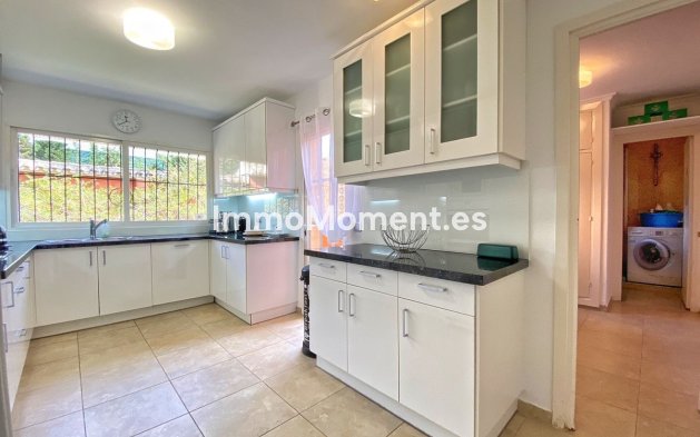 Wiederverkauf - Villa - Marbella - Nagüeles