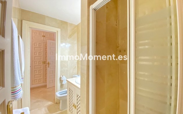 Wiederverkauf - Villa - Marbella - Nagüeles