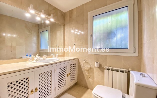 Wiederverkauf - Villa - Marbella - Nagüeles