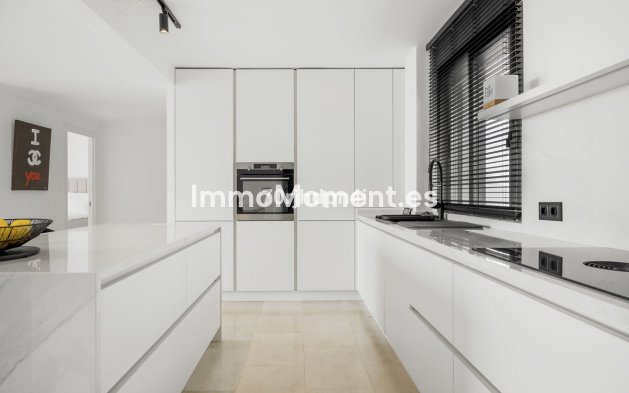 Revente - Appartement - Estepona  - Estepona Centro