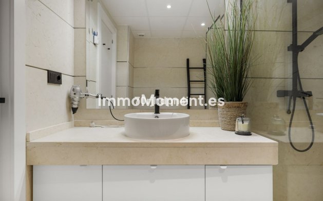 Revente - Appartement - Estepona  - Estepona Centro