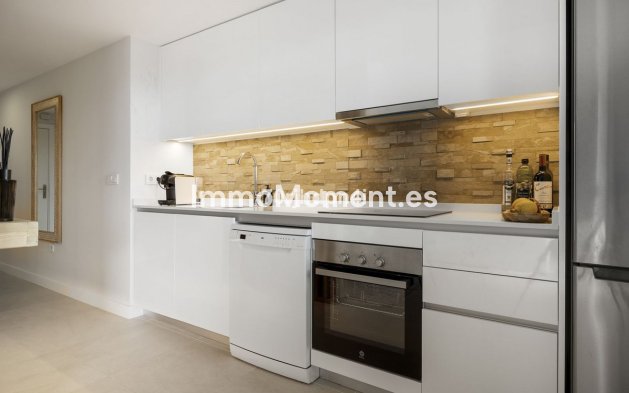 Wiederverkauf - Wohnung - Estepona  - Estepona Centro