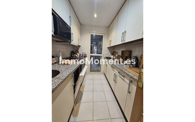 Wiederverkauf - Wohnung - Marbella - Las Chapas