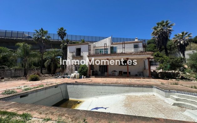 Resale - Villa - Marbella - Nueva Andalucía