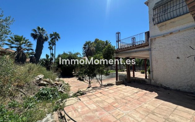 Resale - Villa - Marbella - Nueva Andalucía