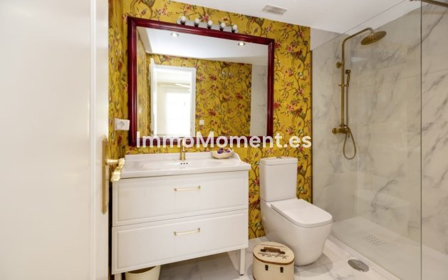 Wiederverkauf - Wohnung - Marbella - Nueva Andalucía