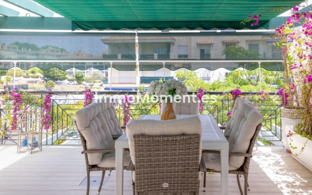 Wiederverkauf - Wohnung - Marbella - Nueva Andalucía