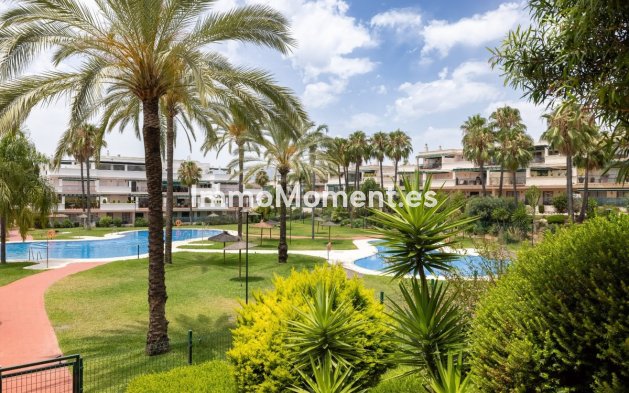 Wiederverkauf - Wohnung - Marbella - Nueva Andalucía