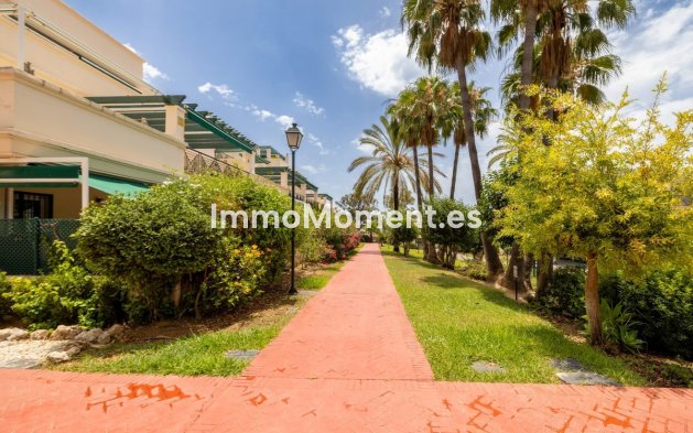 Wiederverkauf - Wohnung - Marbella - Nueva Andalucía