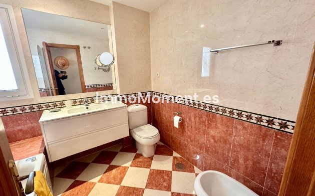 Wiederverkauf - Wohnung - Marbella - Nueva Andalucía