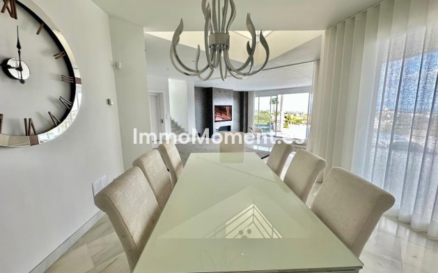 Resale - Villa - Benahavís - Benahavís Centro