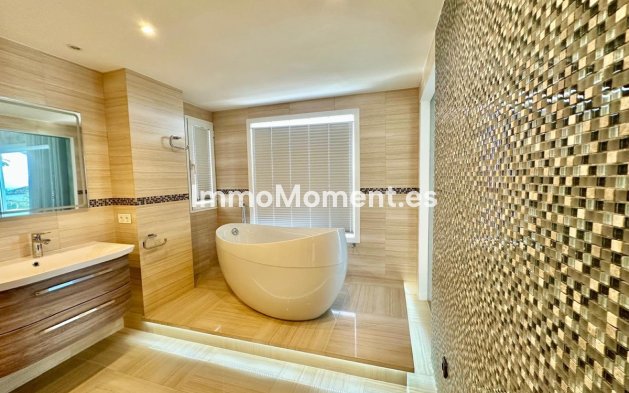 Resale - Villa - Benahavís - Benahavís Centro