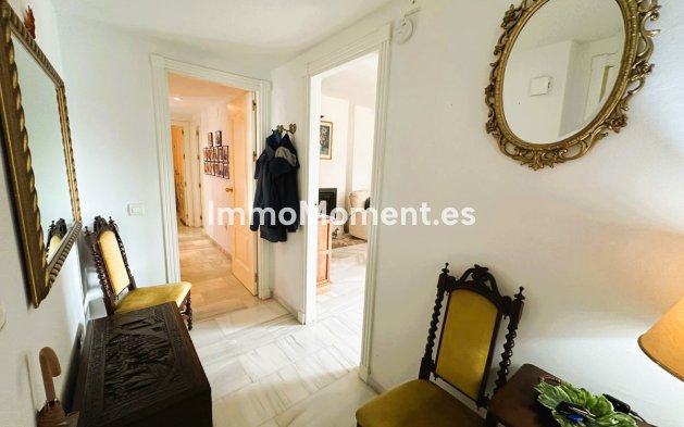 Resale - Apartment - Marbella - Nueva Andalucía