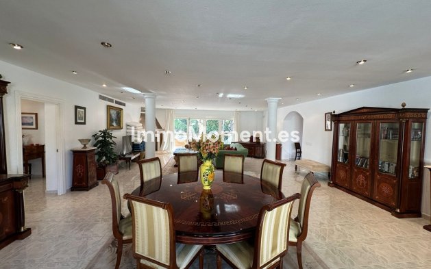 Resale - Villa - Marbella - Marbesa
