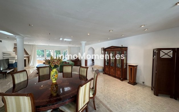 Resale - Villa - Marbella - Marbesa