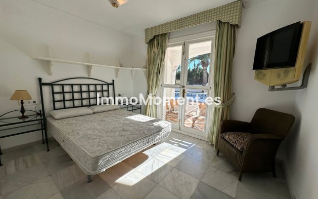 Resale - Villa - Marbella - Marbesa