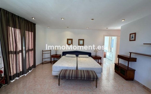 Resale - Villa - Marbella - Marbesa