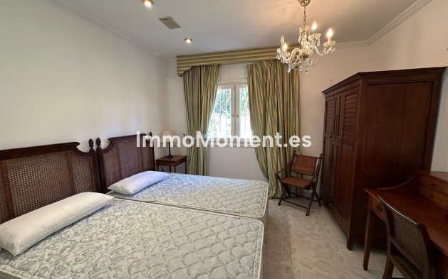 Resale - Villa - Marbella - Marbesa