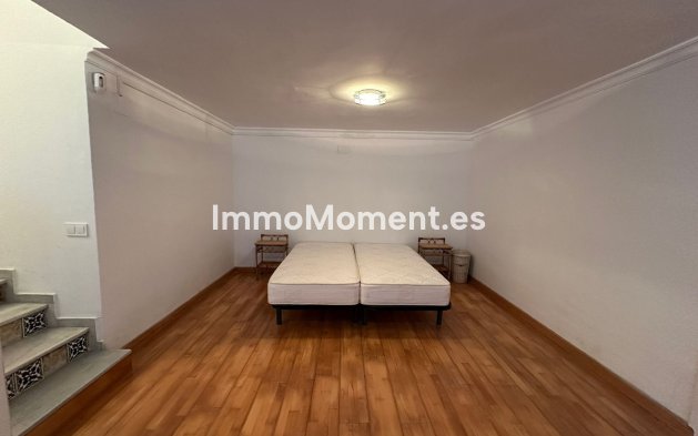 Resale - Villa - Marbella - Marbesa