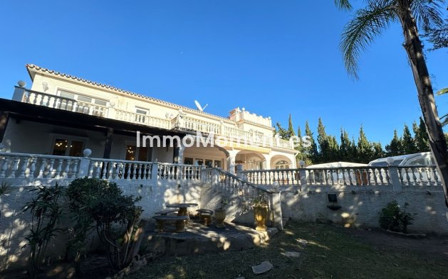 Resale - Villa - Marbella - Marbesa