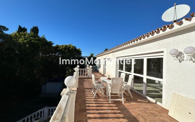 Resale - Villa - Marbella - Marbesa