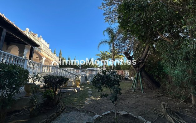 Resale - Villa - Marbella - Marbesa